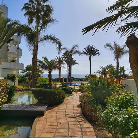 Appartement Lets In The Sun Beachside *